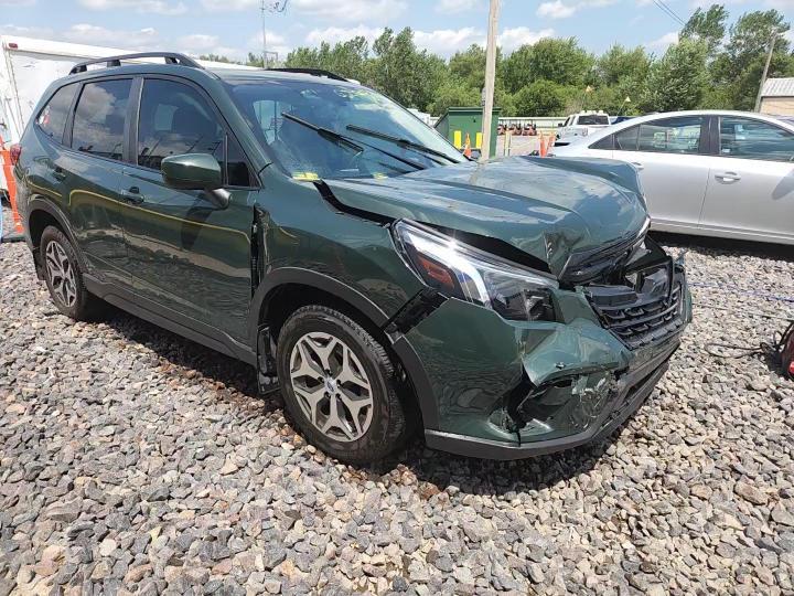 2023 Subaru Forester Premium - zdjęcie 15