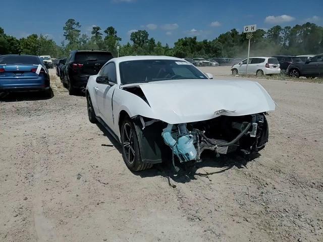 2024 Ford Mustang - zdjęcie 14