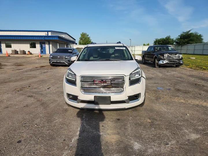 2016 GMC Acadia Denali - zdjęcie 14
