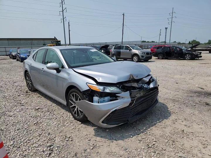 2024 Toyota Camry Xle - zdjęcie 13