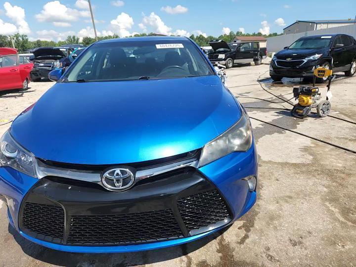 2017 Toyota Camry Se - zdjęcie 13