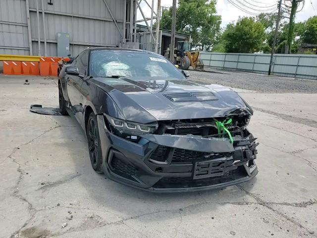 2024 Ford Mustang Gt - zdjęcie 14