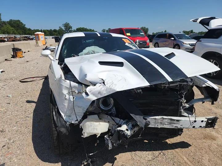 2016 Dodge Challenger R/T - zdjęcie 13