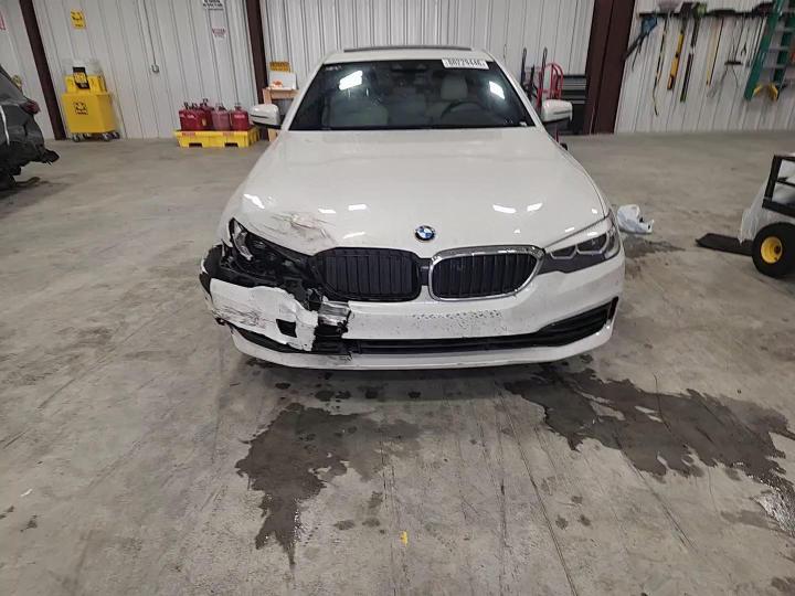 2019 BMW 530 I - zdjęcie 13