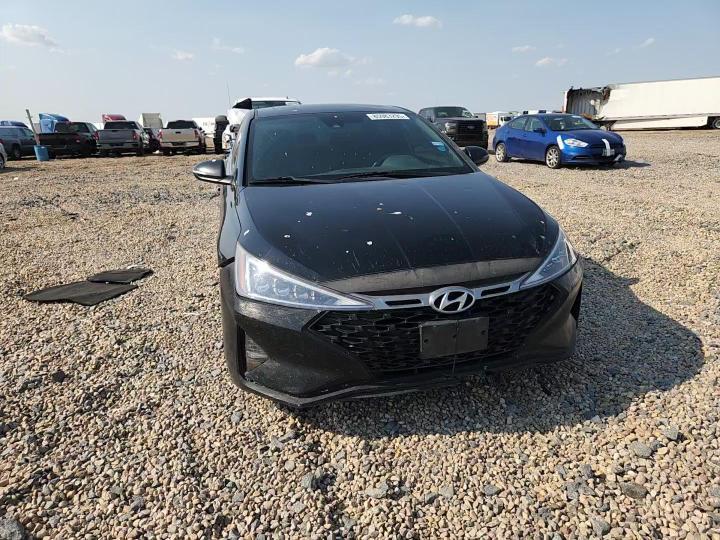 2020 Hyundai Elantra Sport - zdjęcie 13