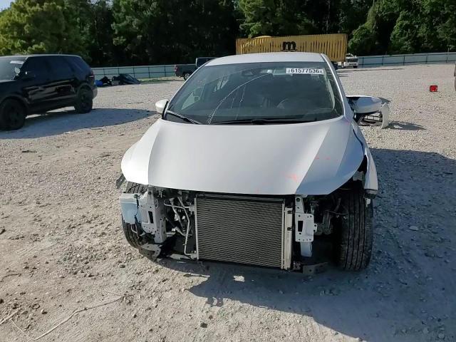 2024 Nissan Versa Sv - zdjęcie 14