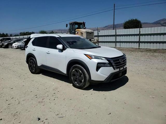 2024 Nissan Rogue Sv - zdjęcie 14