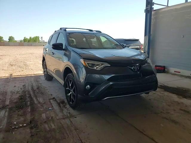 2017 Toyota Rav4 Se - zdjęcie 14