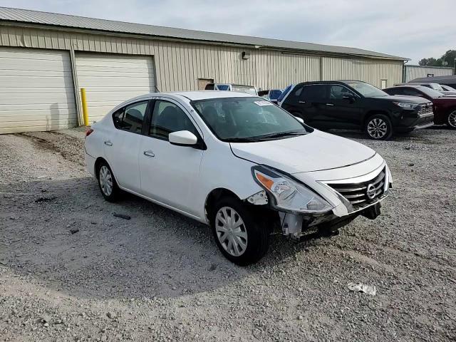 2018 Nissan Versa Sv - zdjęcie 13