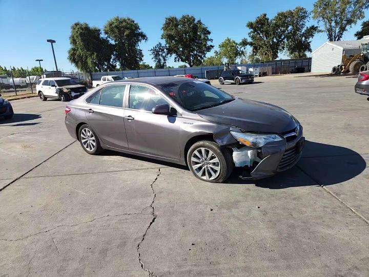 2017 Toyota Camry Hybrid Xle - zdjęcie 13