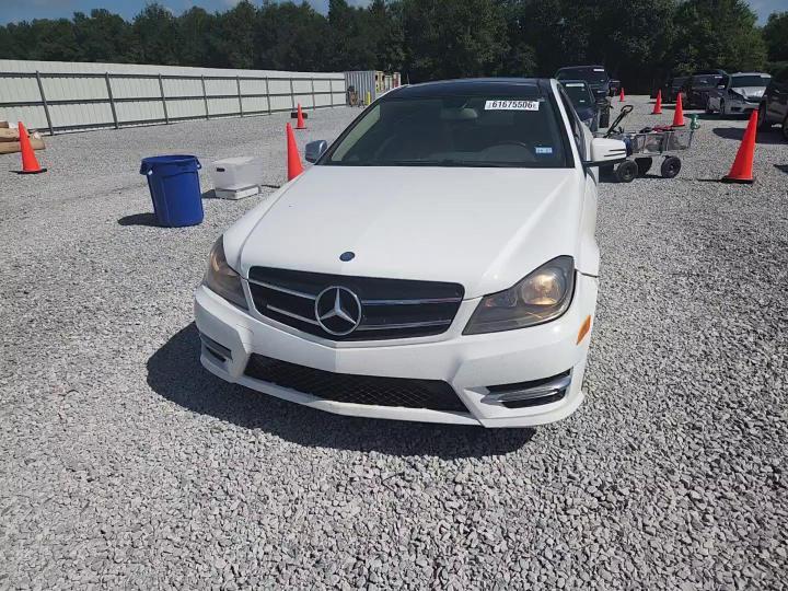 2015 Mercedes-Benz C 250 - zdjęcie 13