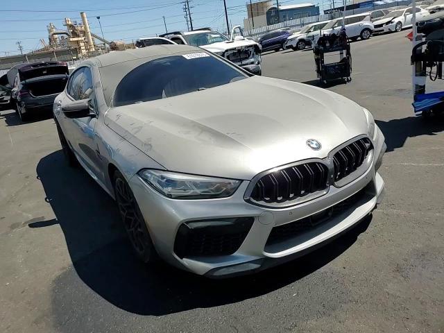 2021 BMW M8 - zdjęcie 13