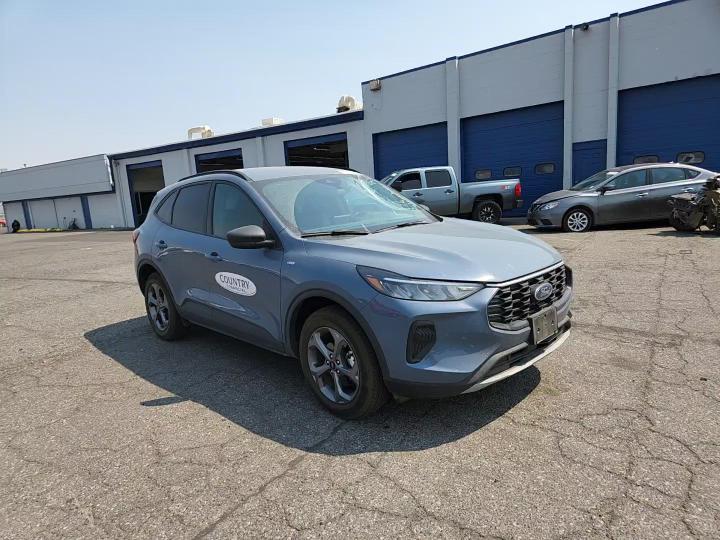 2025 Ford Escape St Line - zdjęcie 14