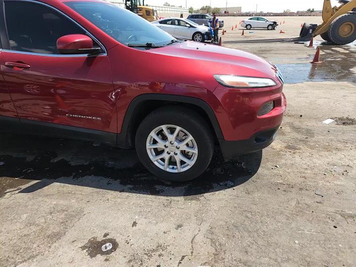 2016 Jeep Cherokee Latitude - zdjęcie 14
