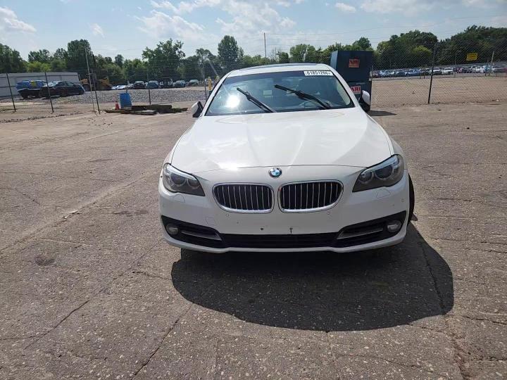 2015 BMW 528 Xi - zdjęcie 13