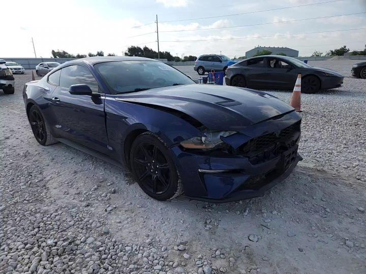 2020 Ford Mustang - zdjęcie 13
