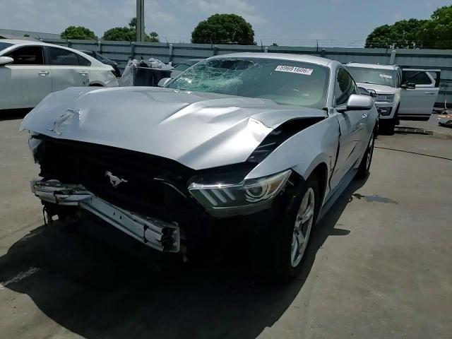 2015 Ford Mustang - zdjęcie 13