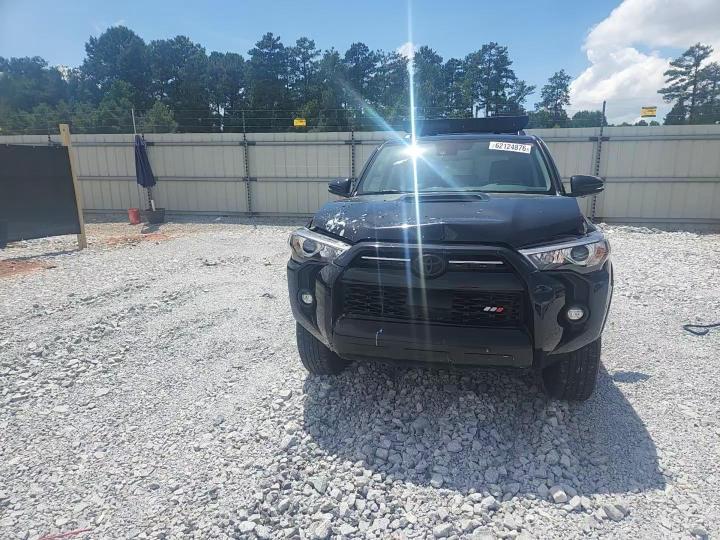 2021 Toyota 4Runner Venture Edition - zdjęcie 13