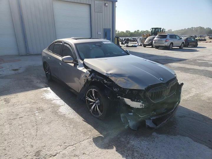 2026 BMW 530 I - zdjęcie 13