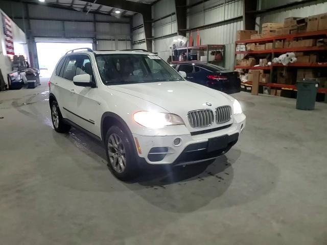 2013 BMW X5 xDrive35I - zdjęcie 14