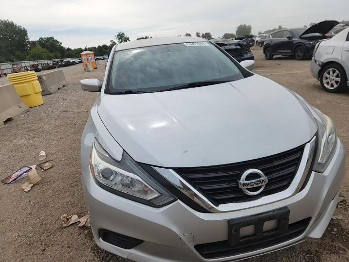 2018 Nissan Altima 2.5 S - zdjęcie 14