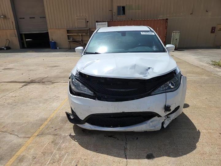 2018 Chrysler Pacifica Touring Plus - zdjęcie 14