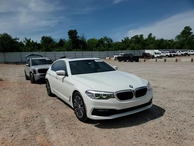 2018 BMW Seria 5 540i - zdjęcie 13
