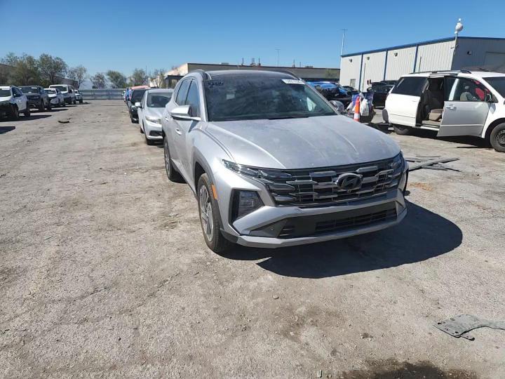 2026 Hyundai Tucson Hybrid Limited - zdjęcie 14