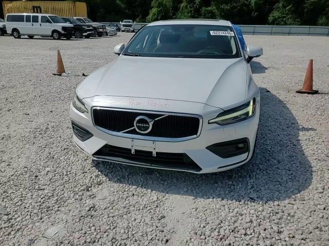 2021 Volvo S60 T5 Momentum - zdjęcie 13