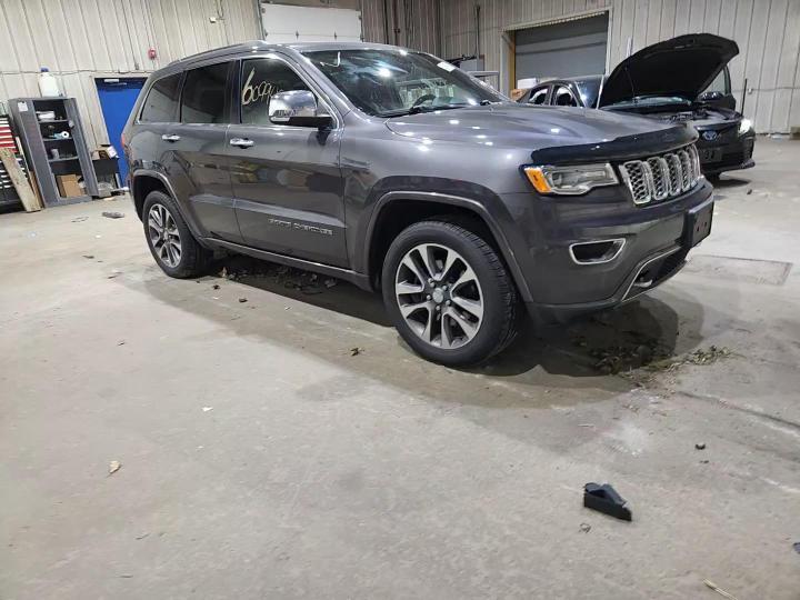 2017 Jeep Grand Cherokee Overland - zdjęcie 14
