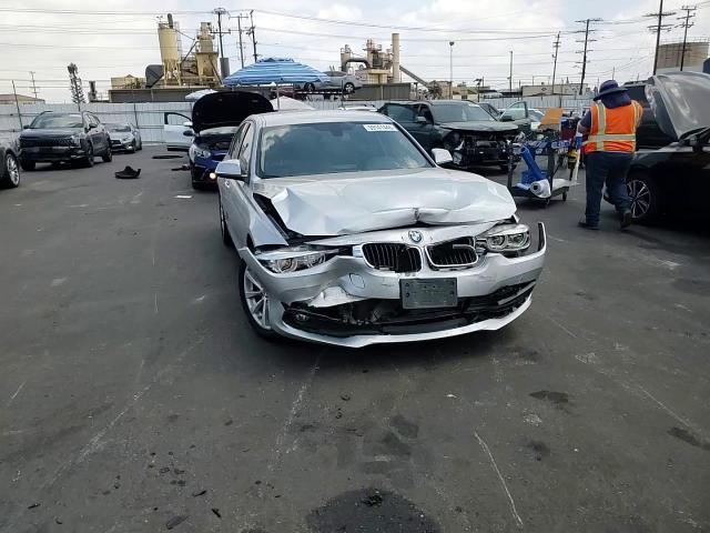 2018 BMW 320 I - zdjęcie 13
