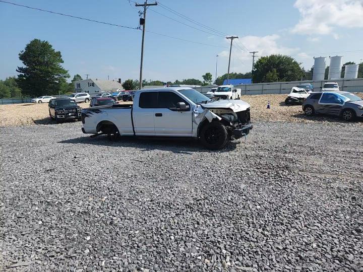 2017 Ford F150 Super Cab - zdjęcie 13