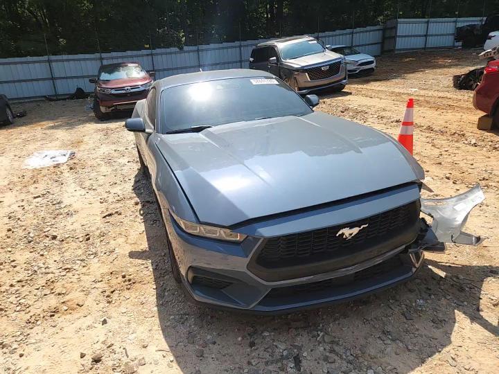 2024 Ford Mustang - zdjęcie 13