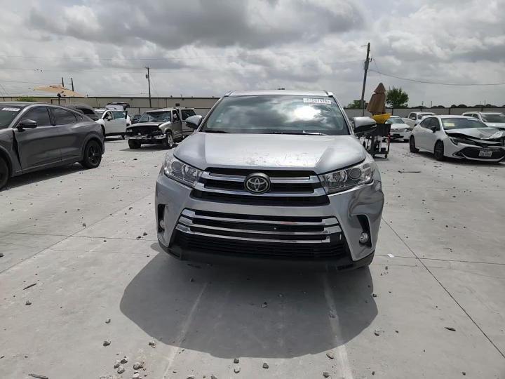 2017 Toyota Highlander Limited - zdjęcie 14