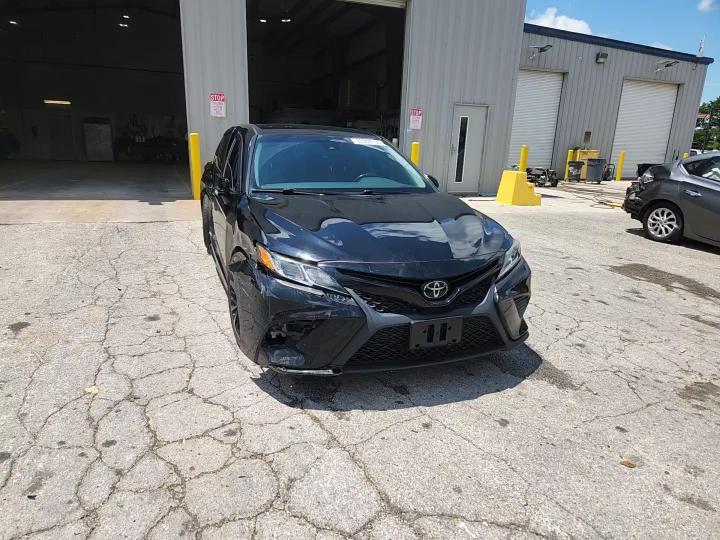 2019 Toyota Camry Se - zdjęcie 13