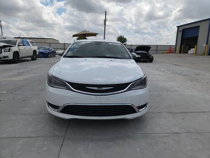 2015 Chrysler 200 Limited - zdjęcie 14
