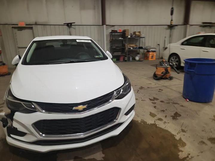 2018 Chevrolet Cruze Lt - zdjęcie 13