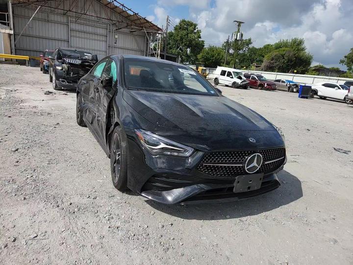 2025 Mercedes-Benz Cla 250 - zdjęcie 13