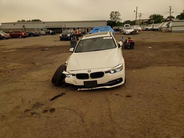 2017 BMW 330 Xi - zdjęcie 13
