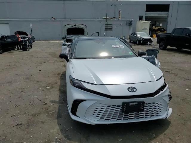 2025 Toyota Camry Xse - zdjęcie 13