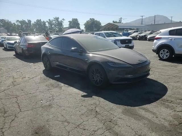 2026 Tesla Model 3 - zdjęcie 13