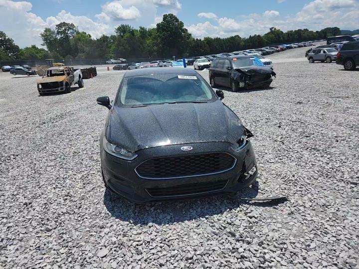 2016 Ford Fusion - zdjęcie 13