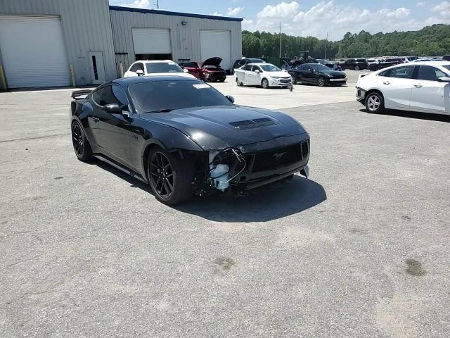 2024 Ford Mustang Gt - zdjęcie 14