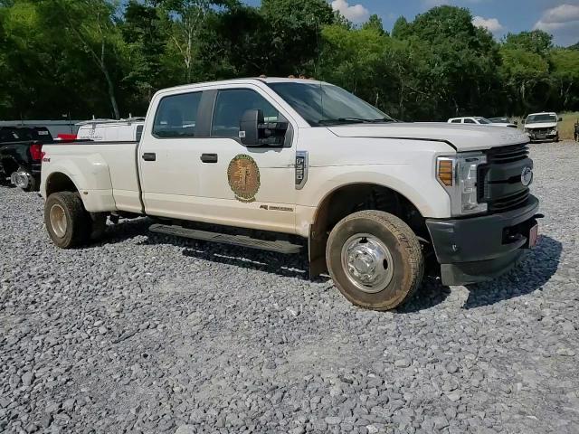 2019 Ford F350 Super Duty - zdjęcie 13