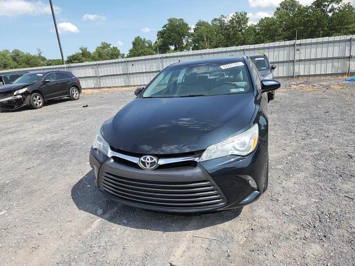 2015 Toyota Camry Le - zdjęcie 13