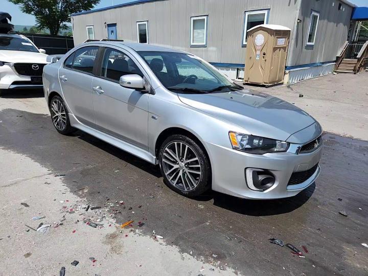 2017 Mitsubishi Lancer Es - zdjęcie 13