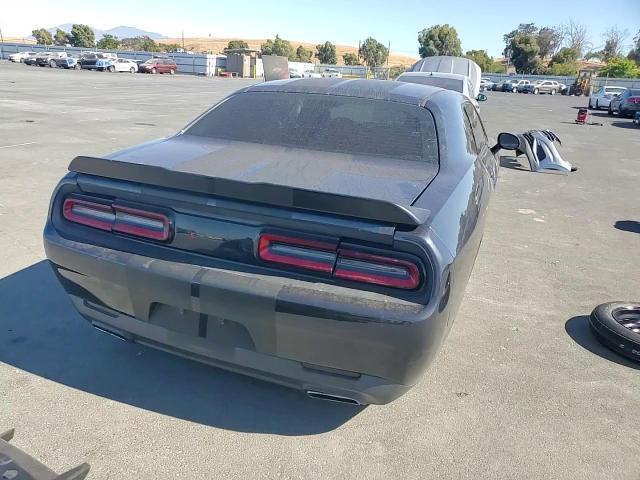 2017 Dodge Challenger Sxt - zdjęcie 14
