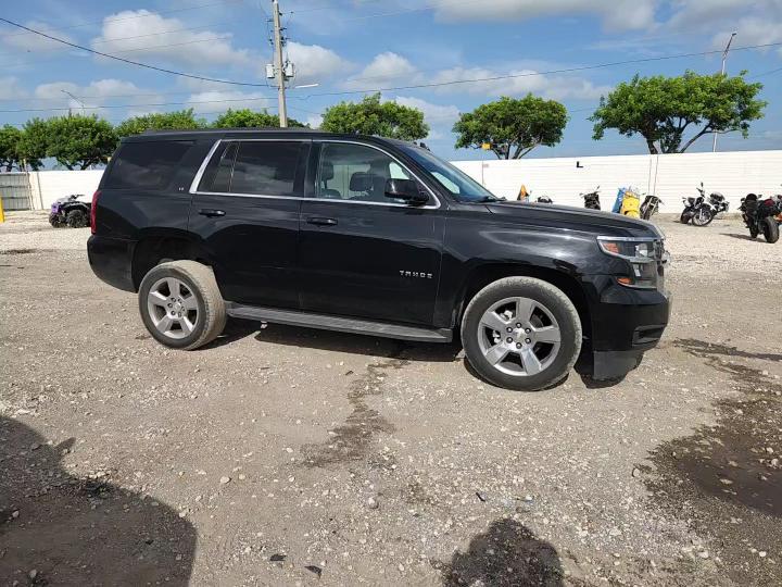 2017 Chevrolet Tahoe C1500 Lt - zdjęcie 14