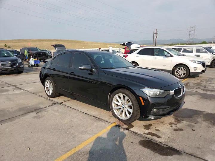 2017 BMW Seria 3 320i - zdjęcie 13