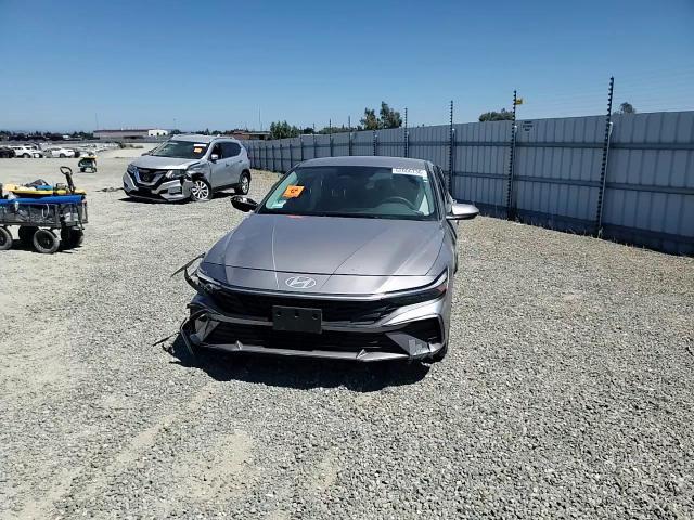 2024 Hyundai Elantra Blue - zdjęcie 13